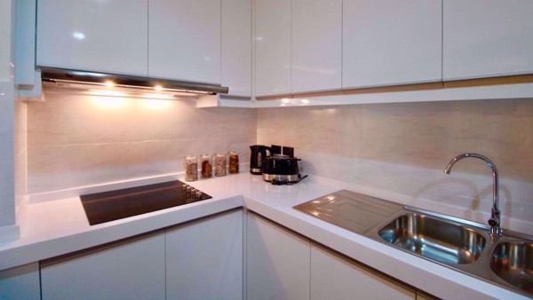 รูปภาพ 2 bed Condo in Raya Serviced Apartment Khlong Toei Nuea Sub District C09009