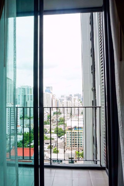 Picture of 1 bed Condo in Edge Sukhumvit 23 Khlong Toei Nuea Sub District C09028