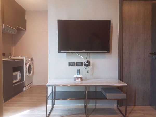 รูปภาพ 1 bed Condo in The Teak Sukhumvit 39 Watthana District C09054