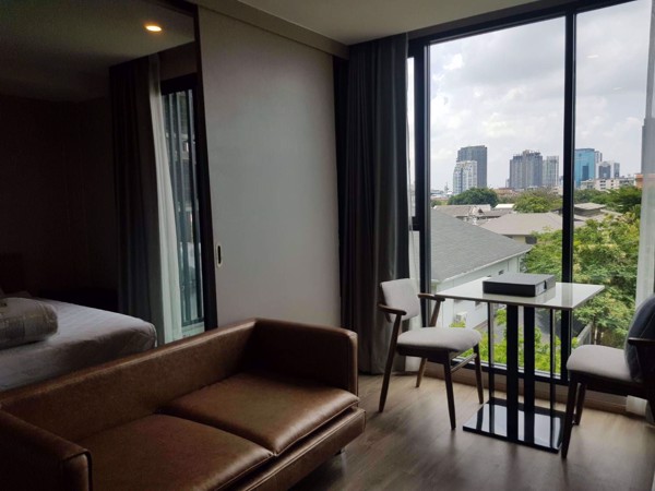 Picture of 1 bed Condo in The Teak Sukhumvit 39 Watthana District C09064