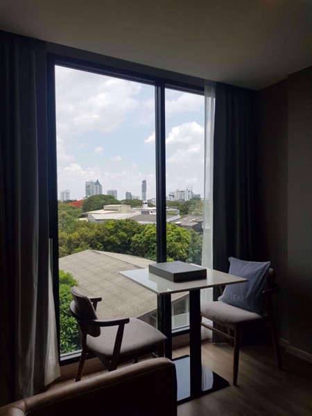 Picture of 1 bed Condo in The Teak Sukhumvit 39 Watthana District C09064