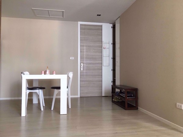 รูปภาพ 1 ห้องนอน Condo ในโครงการ The Room Sukhumvit 21 Khlong Toei Nuea Sub District C09066