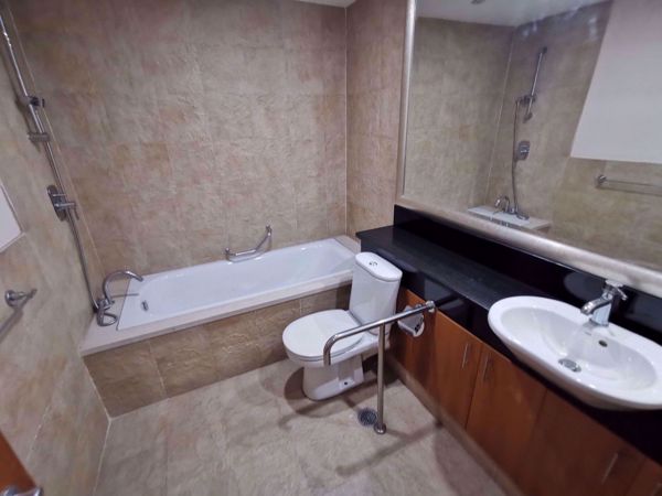 Picture of 3 bed Condo in Ascott Sky Villas Sathorn Yan Nawa Sub District C09162