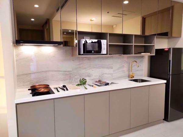 รูปภาพ 2 bed Condo in Noble Ploenchit Lumphini Sub District C09174