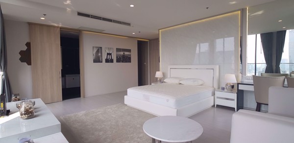 Picture of 3 bed Duplex in Noble Ploenchit Lumphini Sub District D09144