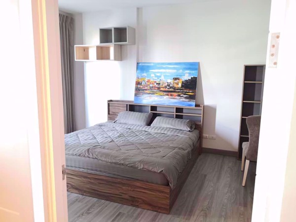 Picture of 1 bed Condo in The Vertical Aree Samsennai Sub District C09231