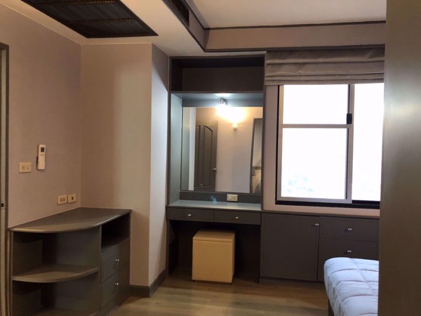 Picture of 2 bed Condo in Las Colinas Khlong Toei Nuea Sub District C09258