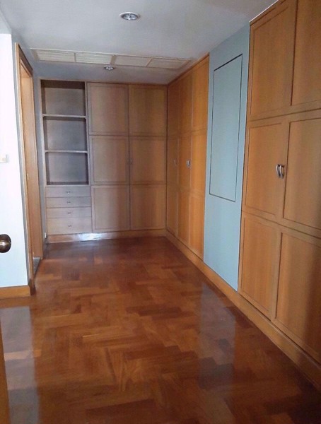 Picture of 2 bed Condo in Lake Avenue Khlongtan Sub District C09259