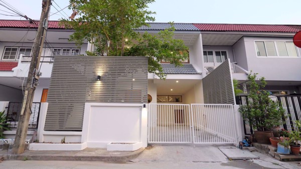 Picture of 3 bed House  Khlong Tan Nuea Sub District H05351