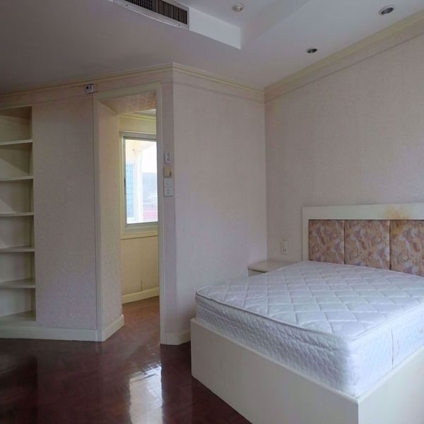 Picture of 2 bed Condo in 33 Residence Khlong Tan Nuea Sub District C09318