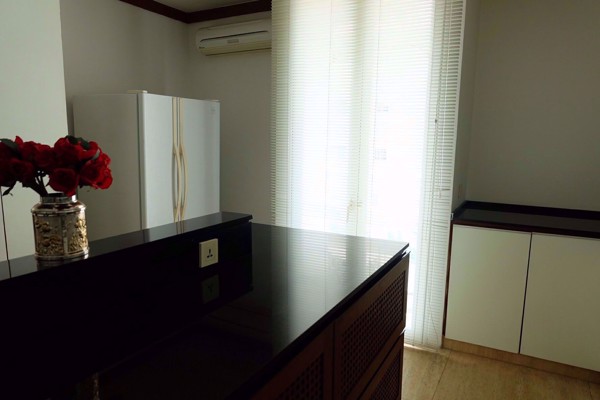 Picture of 3 bed Condo in Pimarn Mansion Thungmahamek Sub District C09335