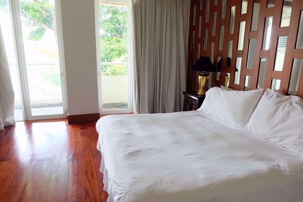 Picture of 3 bed Condo in Pimarn Mansion Thungmahamek Sub District C09335