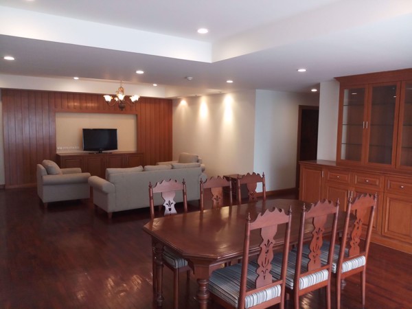 รูปภาพ 3 bed Condo in Nagara Mansion Lumphini Sub District C09348