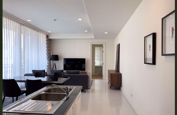 รูปภาพ 2 bed Condo in Royce Private Residences Khlong Toei Nuea Sub District C09368