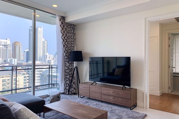 รูปภาพ 2 bed Condo in Royce Private Residences Khlong Toei Nuea Sub District C09368