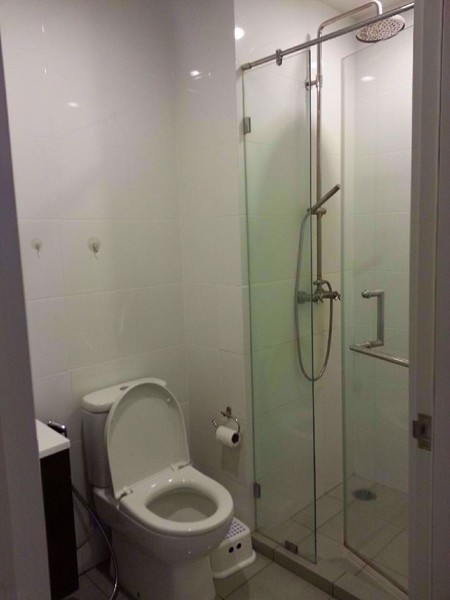 Picture of 1 bed Condo in The Vertical Aree Samsennai Sub District C09372