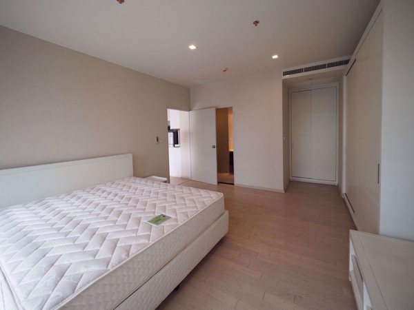 Picture of 1 bed Condo in Noble Solo Khlong Tan Nuea Sub District C09385