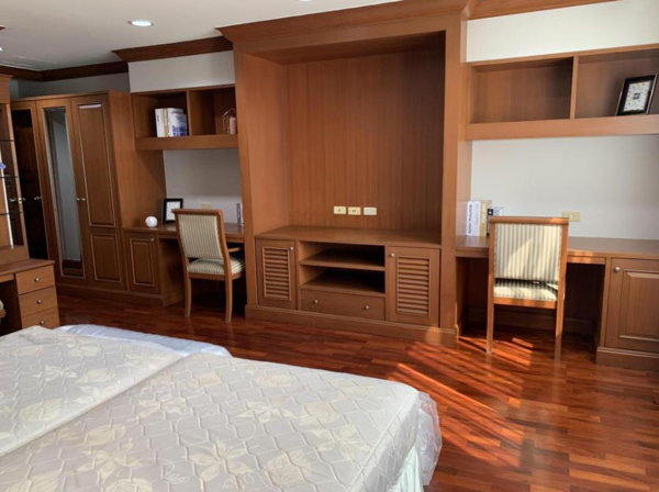 รูปภาพ 3 bed Condo in GP Grande Tower Khlong Toei Nuea Sub District C09388