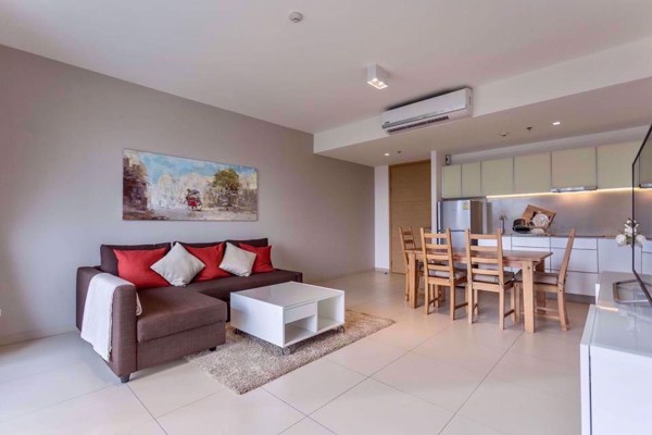 รูปภาพ 2 bed Condo in The Lofts Ekkamai Phrakhanongnuea Sub District C09387