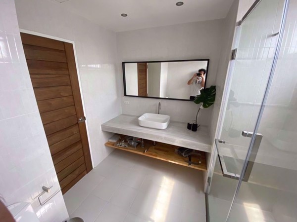 Picture of 3 bed Condo in The Waterford Park Sukhumvit 53 Khlong Tan Nuea Sub District C09394