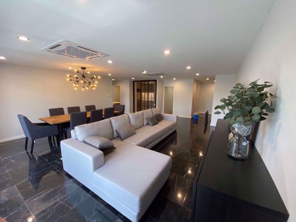 Picture of 3 bed Condo in The Waterford Park Sukhumvit 53 Khlong Tan Nuea Sub District C09394