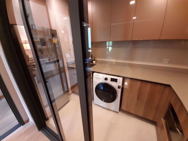 รูปภาพ 2 bed Condo in Taka Haus Ekamai 12 Khlong Tan Nuea Sub District C09411