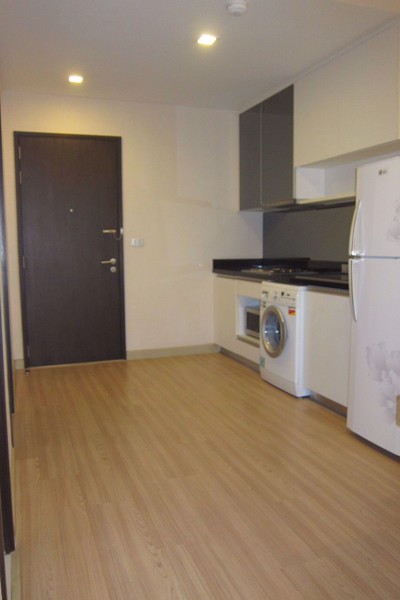 Picture of 2 bed Condo in Sky Walk Condominium Phrakhanongnuea Sub District C09432