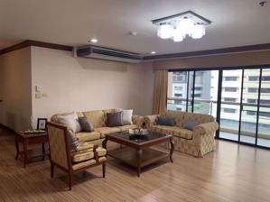 Picture of 3 bed Condo in GP Grande Tower Khlong Toei Nuea Sub District C09490