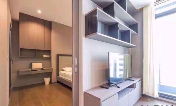 Picture of 1 bed Condo in The Diplomat Sathorn Silom Sub District C09505