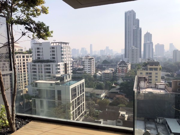 Picture of 3 bed Condo in Siamese Exclusive Sukhumvit 31 Khlong Toei Nuea Sub District C09512