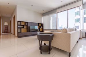 Picture of 3 bed Condo in The Emporio Place Khlongtan Sub District C09531