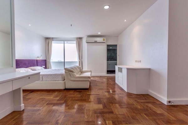 รูปภาพ 3 bed Condo in Fifty Fifth Tower Khlong Tan Nuea Sub District C09537