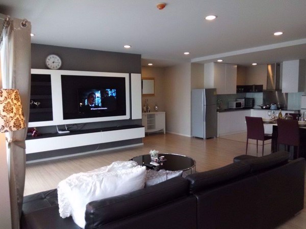 รูปภาพ 3 bed Condo in Renova Residence Chidlom Lumphini Sub District C09544