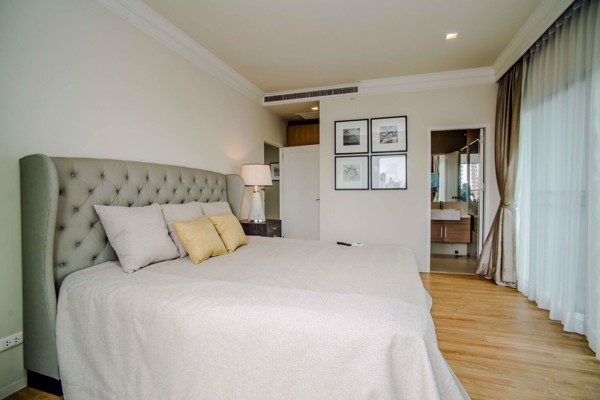 รูปภาพ 2 bed Condo in Noble Reveal Khlong Tan Nuea Sub District C09565