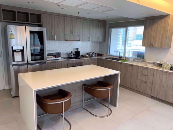 รูปภาพ 2 bed Condo in Sathorn Park Place Thungmahamek Sub District C09634