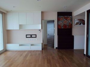 รูปภาพ 3 bed Condo in Watermark Chaophraya Khlong Ton Sai Sub District C09645