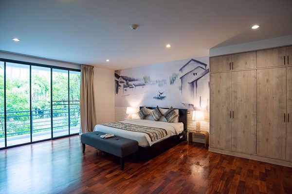 Picture of 4 bed Condo in Benviar Tonson Residence Lumphini Sub District C09680