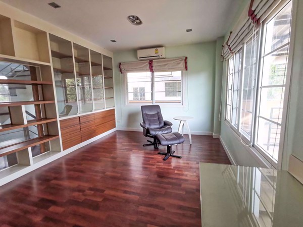 Picture of 3 bed House in Urban Sathorn  Bangchak Sub District H05364