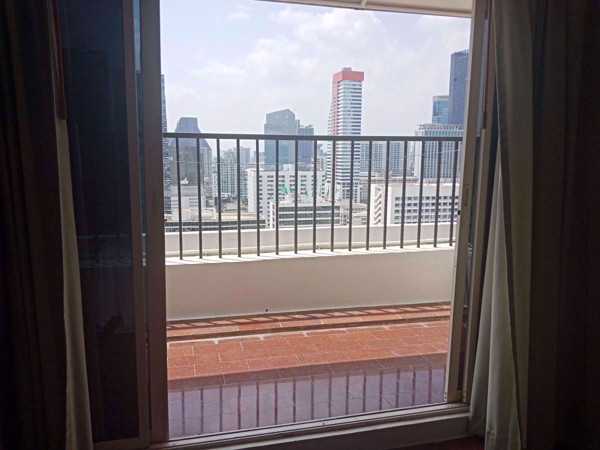 รูปภาพ 1 ห้องนอน Condo ในโครงการ Diamond Tower Silom Sub District C09728