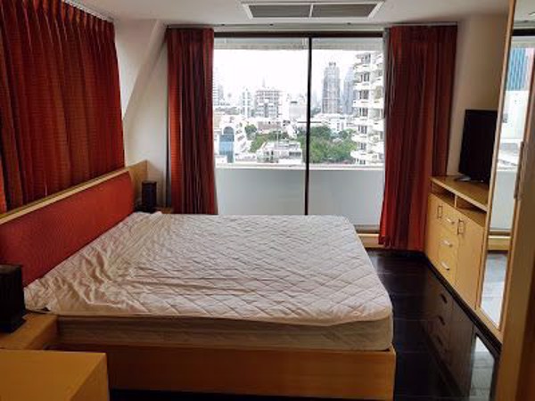 Picture of 3 bed Condo in Diamond Tower Silom Sub District C09755