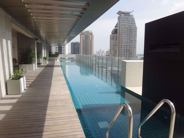 Picture of 1 bed Condo in The Legend Saladaeng Silom Sub District C09756