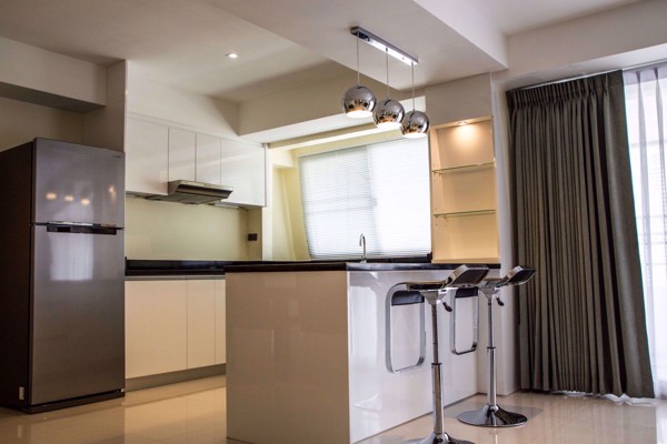 รูปภาพ 1 bed Condo in Diamond Tower Silom Sub District C09759