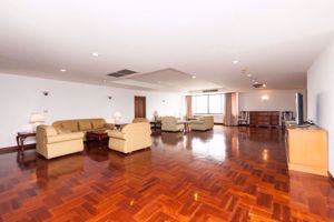 รูปภาพ 4 bed Condo in Las Colinas Khlong Toei Nuea Sub District C09763