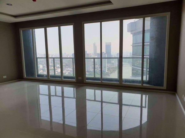 Picture of 3 bed Condo in Menam Residences Wat Phraya Krai Sub District C09768