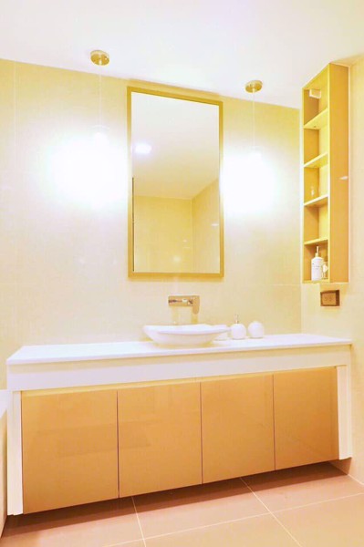 Picture of 3 bed Condo in LIV@49 Khlong Tan Nuea Sub District C09804