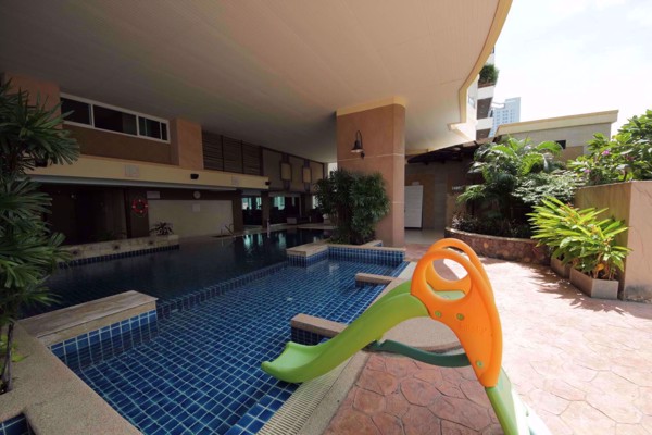 รูปภาพ 2 bed Condo in Sukhumvit City Resort Khlong Toei Nuea Sub District C09820