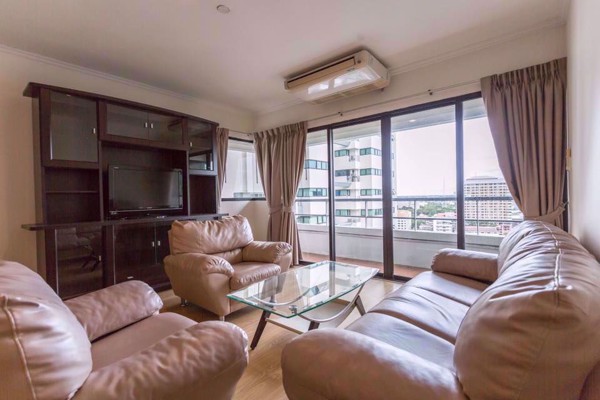 Picture of 2 bed Condo in Sathorn Gardens Thungmahamek Sub District C09821