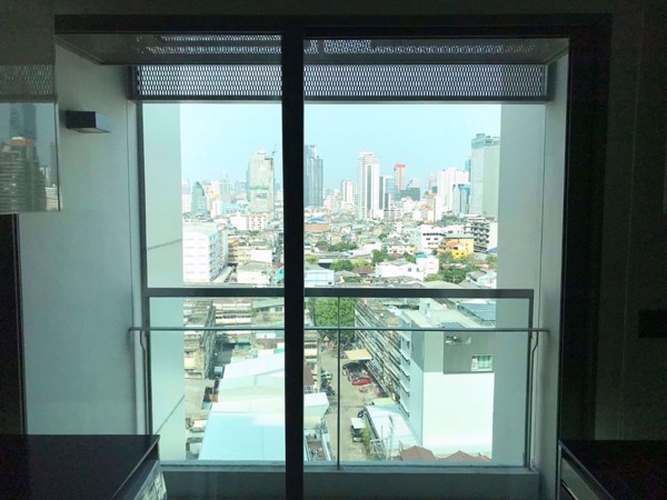 Picture of 1 bed Condo in The Room Charoenkrung 30 Bangrak Sub District C09838