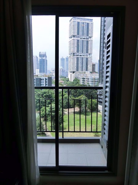 Picture of 1 bed Condo in The Crest Sukhumvit 34 Khlongtan Sub District C09857