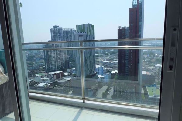 รูปภาพ 2 bed Condo in The Bloom Sukhumvit 71 Phrakhanongnuea Sub District C09870